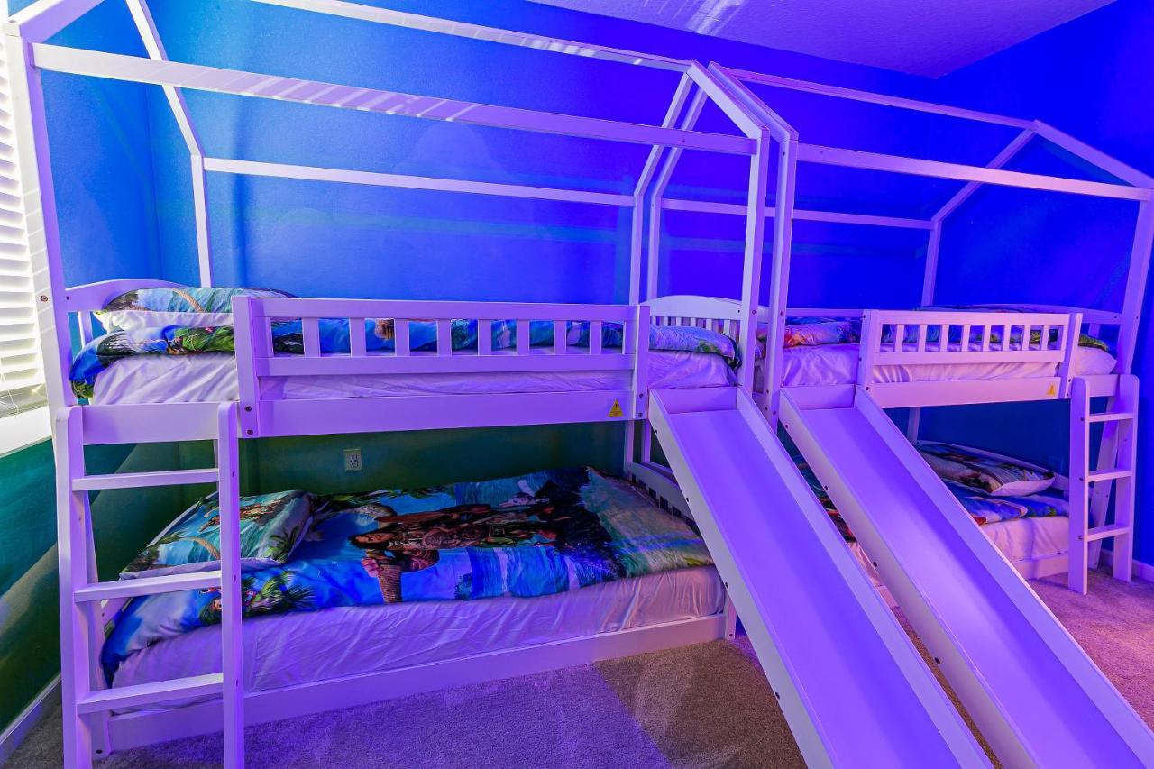 Luxury 12 Bedrooms Pool House 10 Min To Disney4630 كيسيمي المظهر الخارجي الصورة